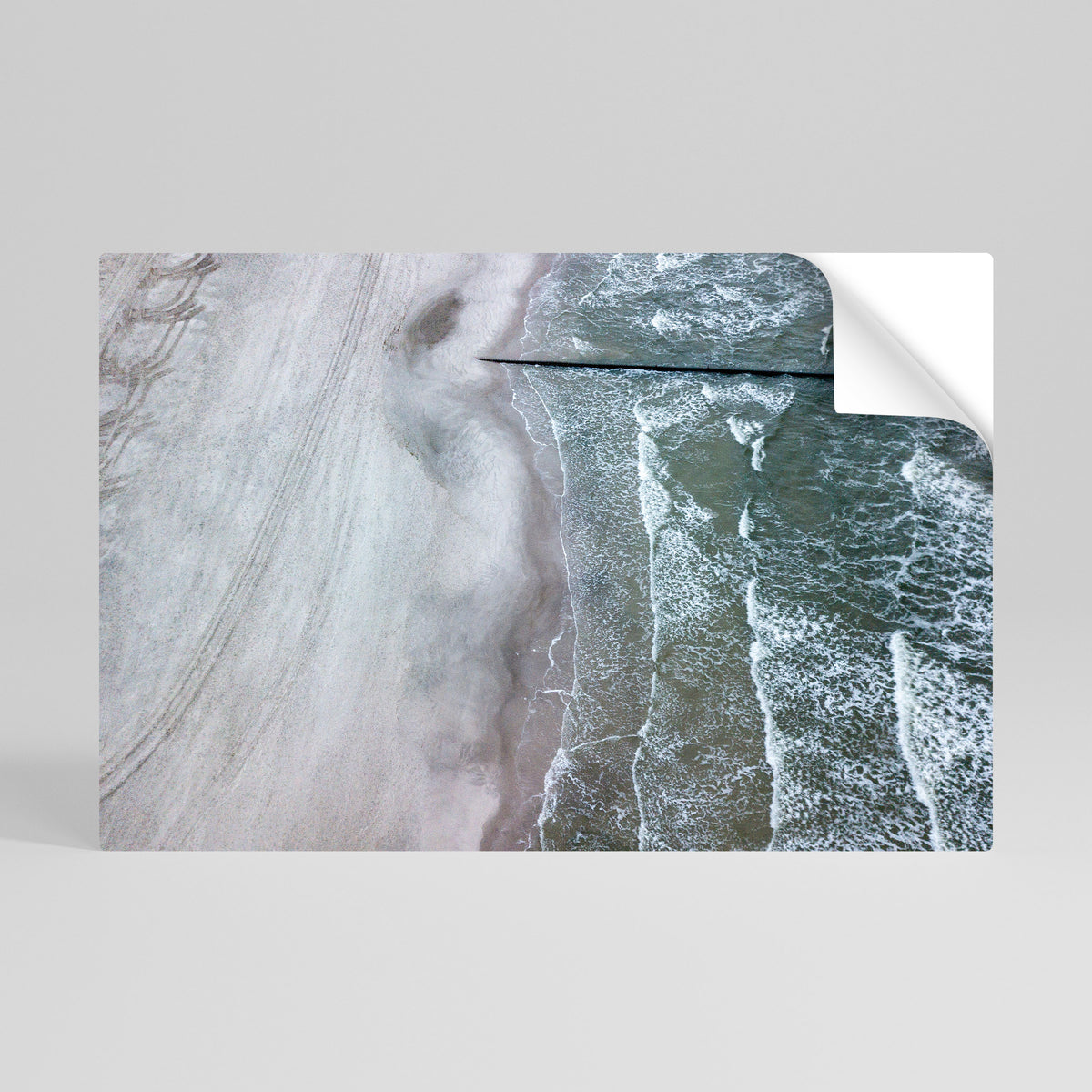 TIDE’S SILENT WHISPER Selbstklebendes Horizontal-Poster