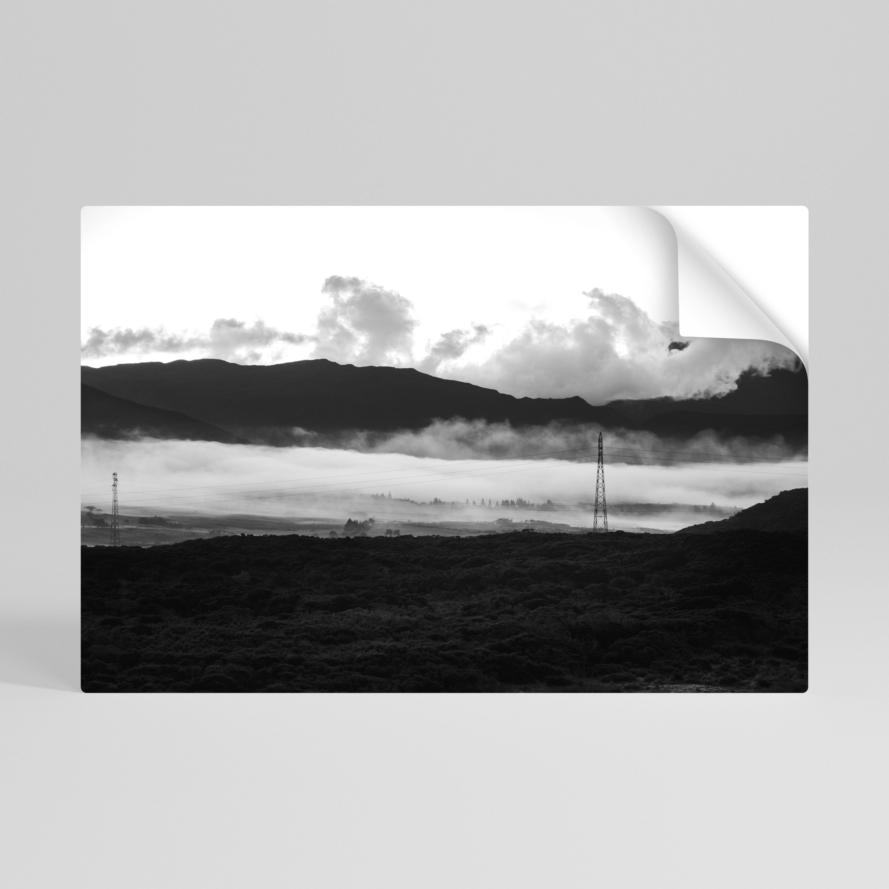 MISTY MOUNTAIN RADIANCE Horizontales Poster zum Abziehen und Aufkleben