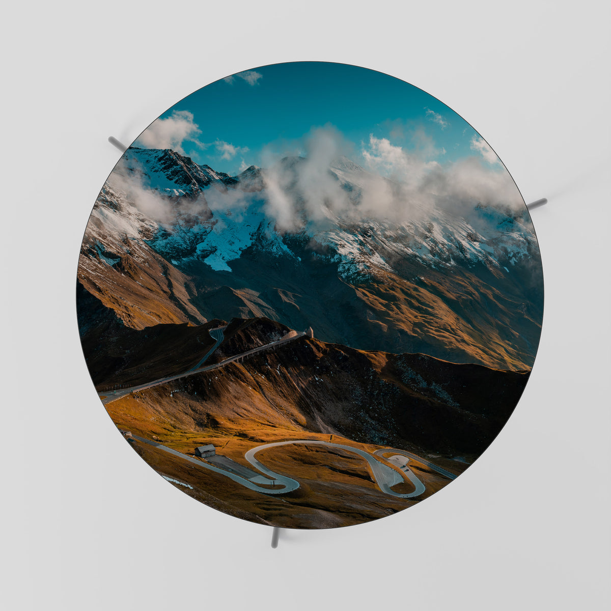MOUNTAIN SERPENTINE Couchtisch