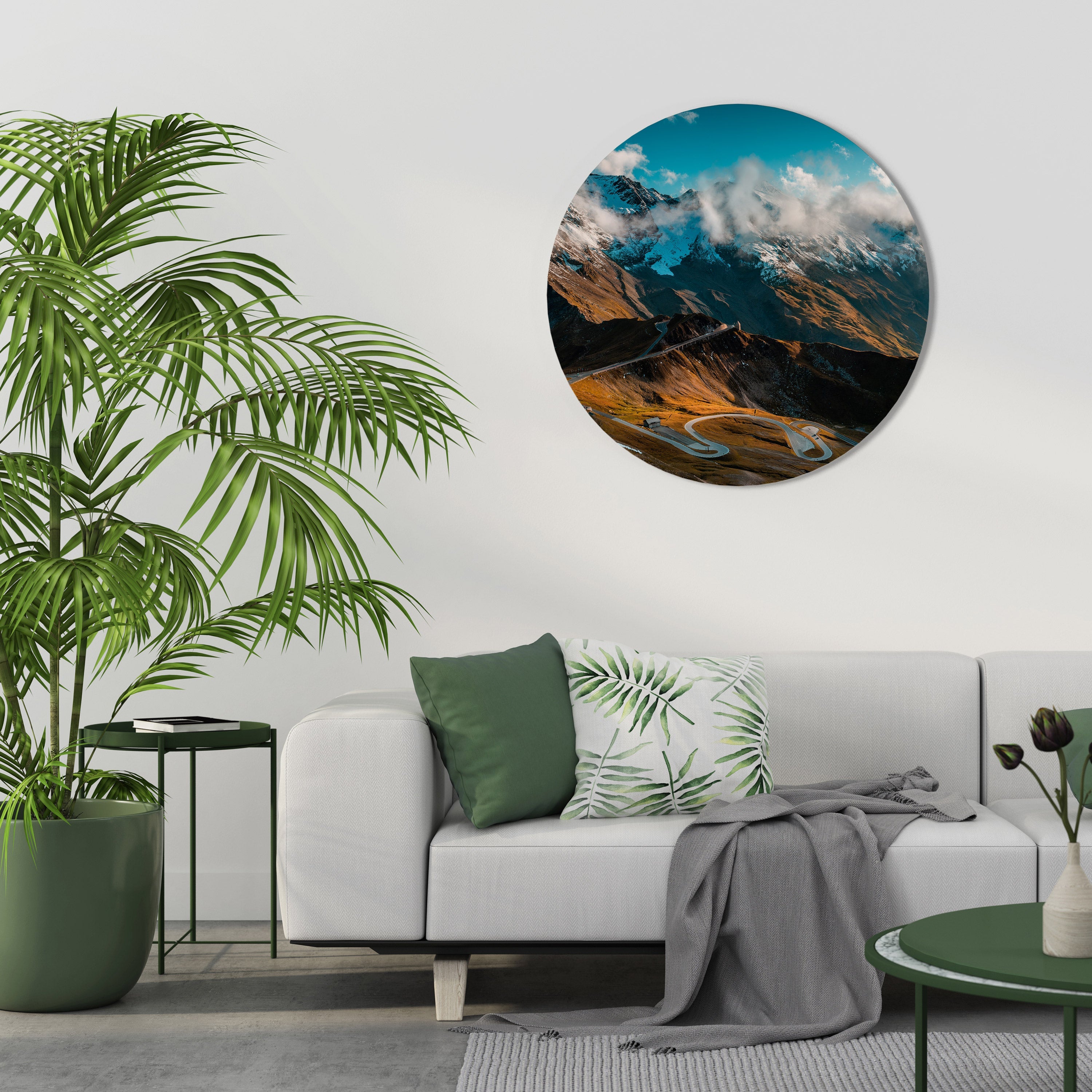 MOUNTAIN SERPENTINE Round Wall Art