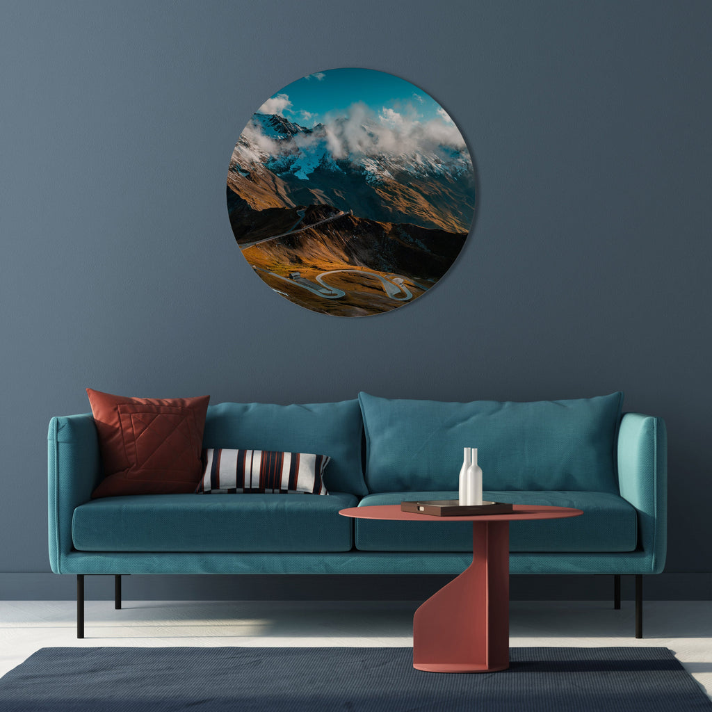 MOUNTAIN SERPENTINE Round Wall Art