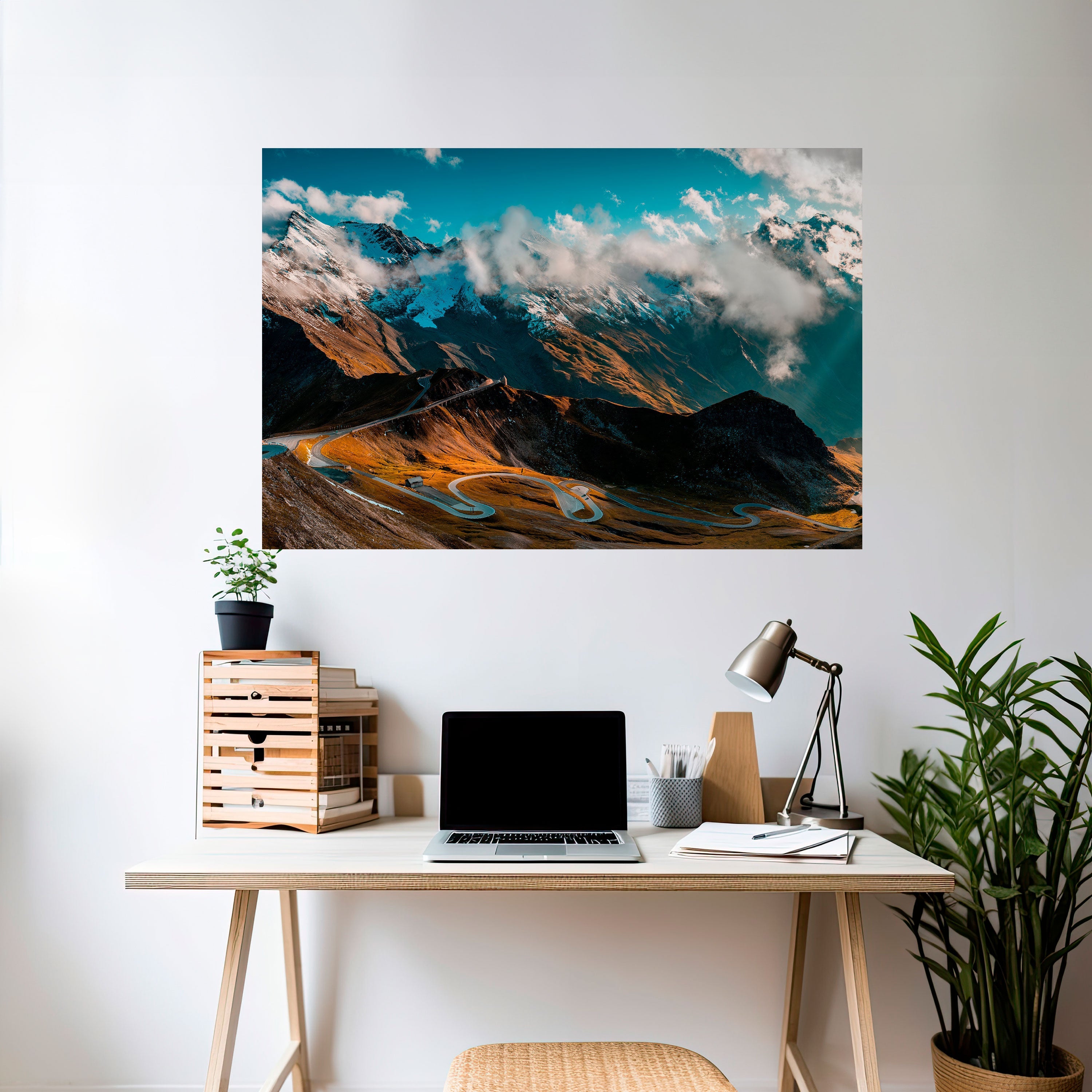 MOUNTAIN SERPENTINE Horizontales Poster zum Abziehen und Aufkleben