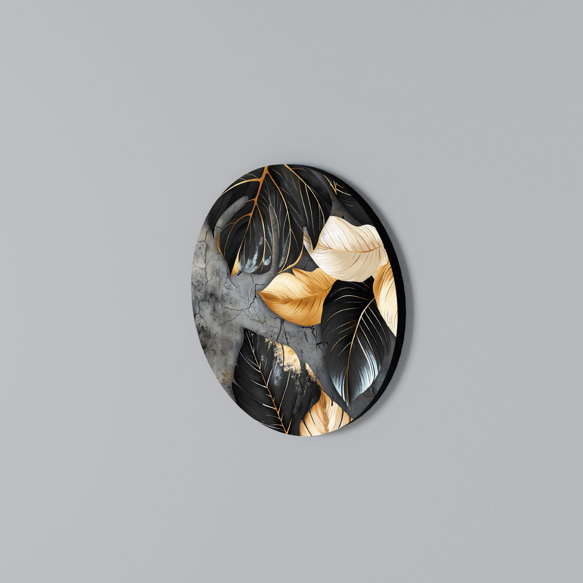 NATURE'S DARK EMBRACE Rundes Wandbild