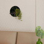 WHISPERING WOODLAND Rundes Kunstregal in Schwarz