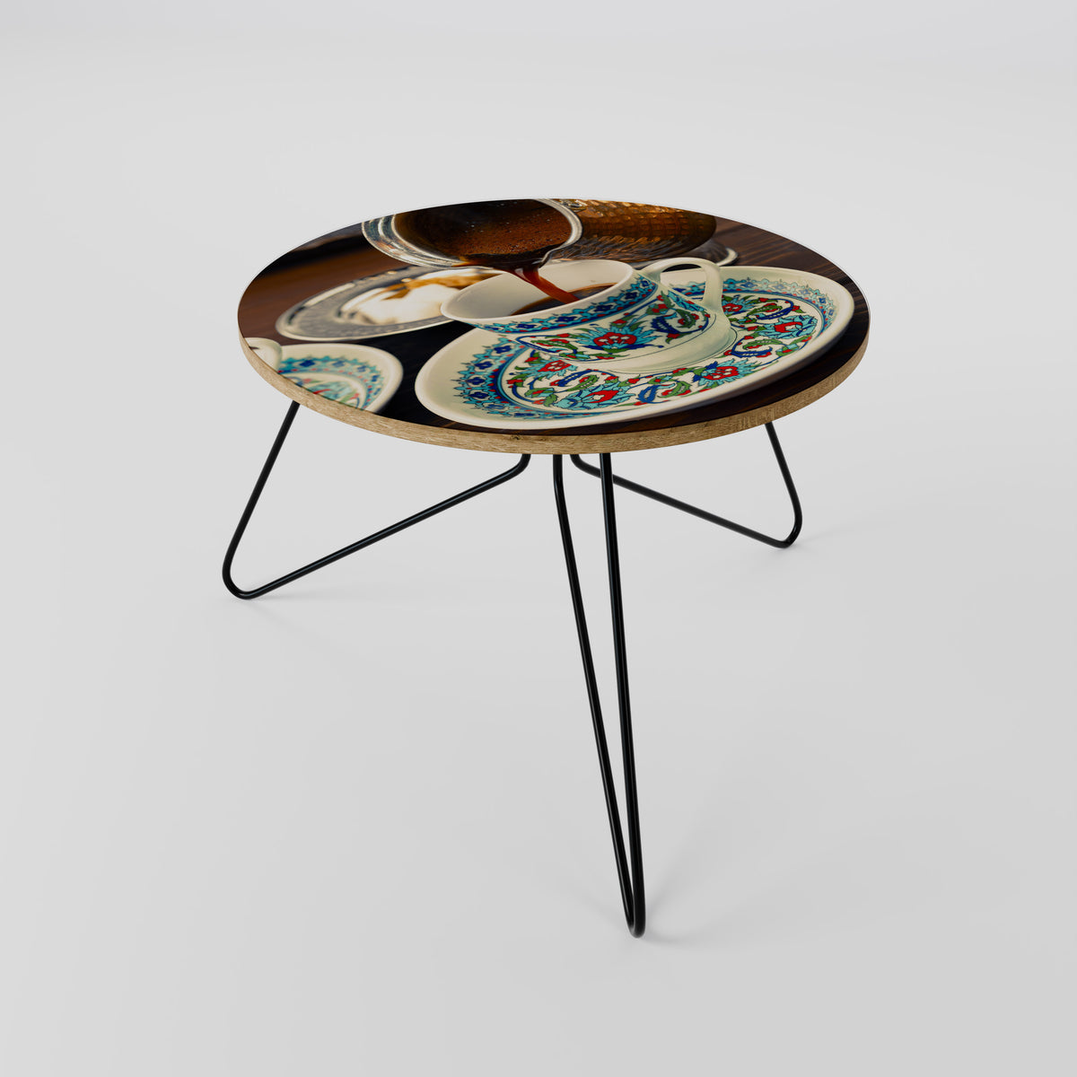 TRADITION IN A CUP Couchtisch