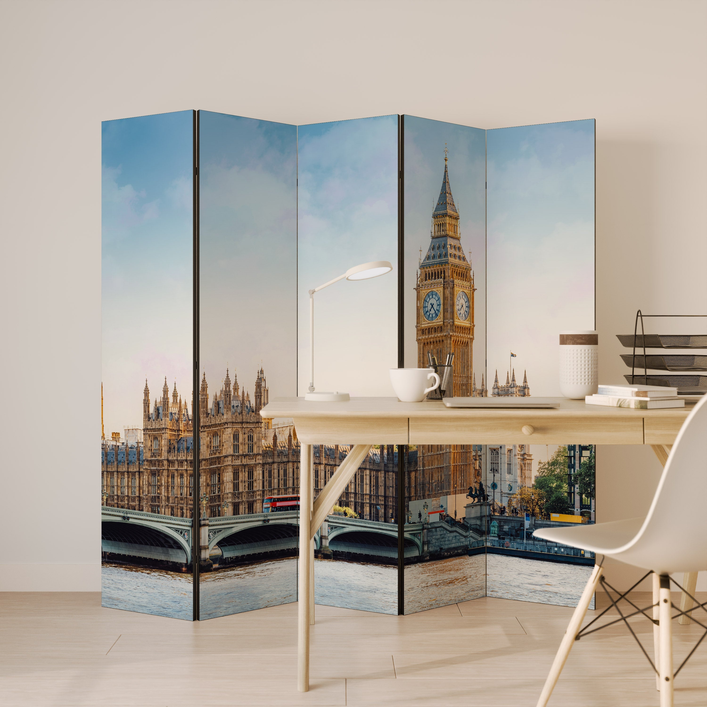 ZEITLOSE LONDON-ELEGANZ Dekorativer 5-teiliger Raumteiler