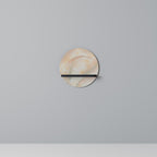 AURA OF LIGHT Rundes Kunstregal in Schwarz