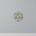 LEAVES ON GREEN Ovales Kunstregal in Eiche-Optik