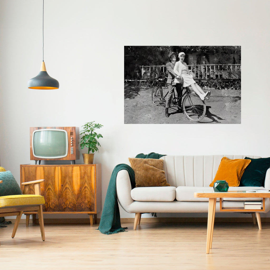 RIDING THROUGH TIME Selbstklebendes Horizontal-Poster