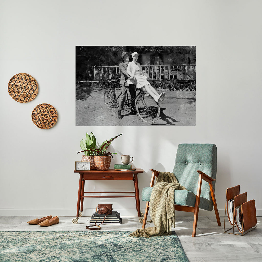 RIDING THROUGH TIME Selbstklebendes Horizontal-Poster