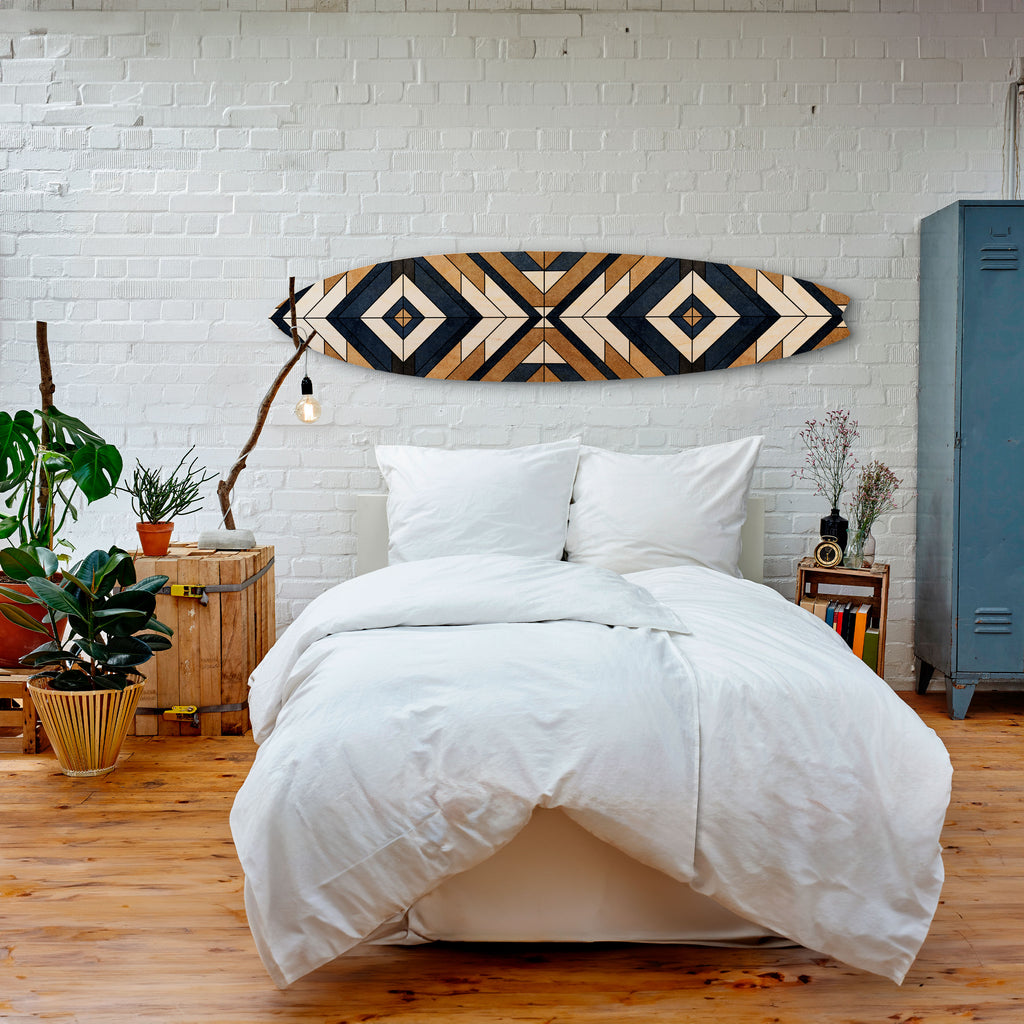 ARTFUL GEOMETRY Deko-Surfboard