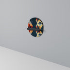 CRACKED ILLUSION Ovales Kunstregal in Schwarz