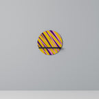 DREAMS COME TRUE Rundes Kunstregal in Schwarz