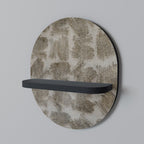 SLIGHTLY BLURRED Ovales Kunstregal in Schwarz