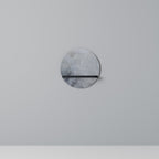 MUTED ARC Rundes Kunstregal in Schwarz