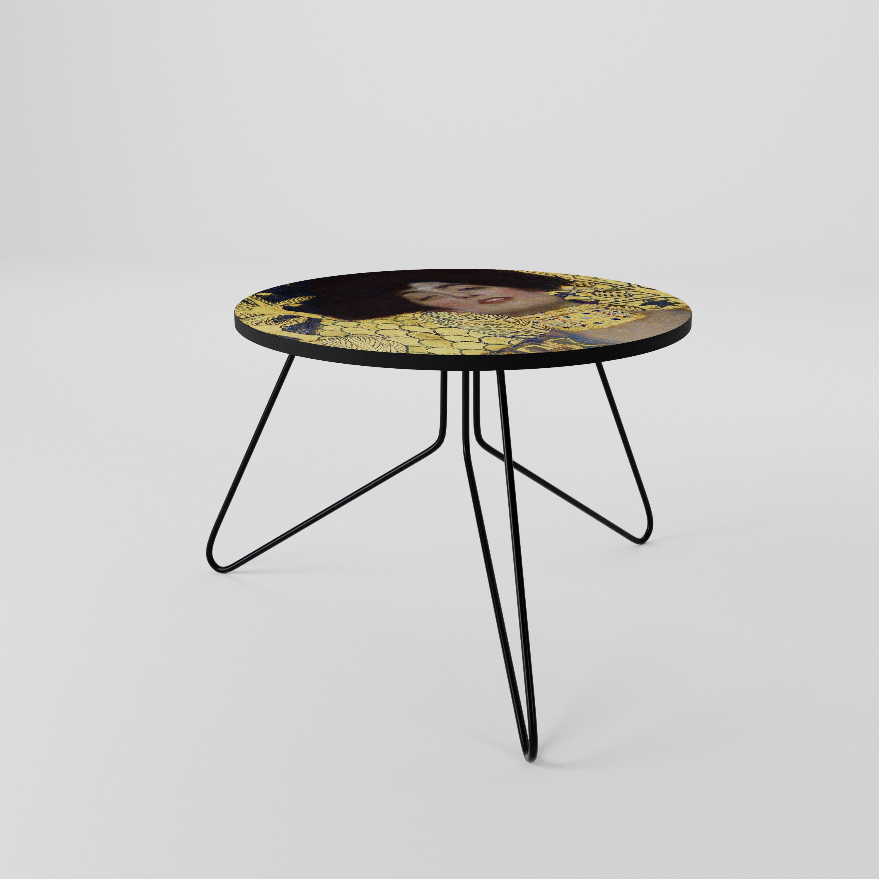 JUDITH WITHOUT HOLOFERNES Couchtisch