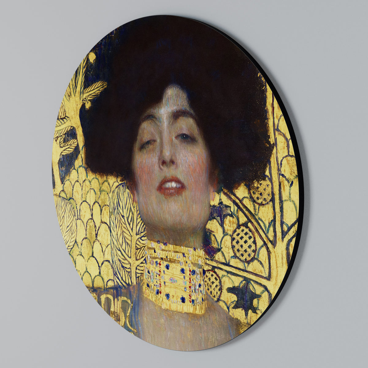 JUDITH WITHOUT HOLOFERNES Round Wall Art