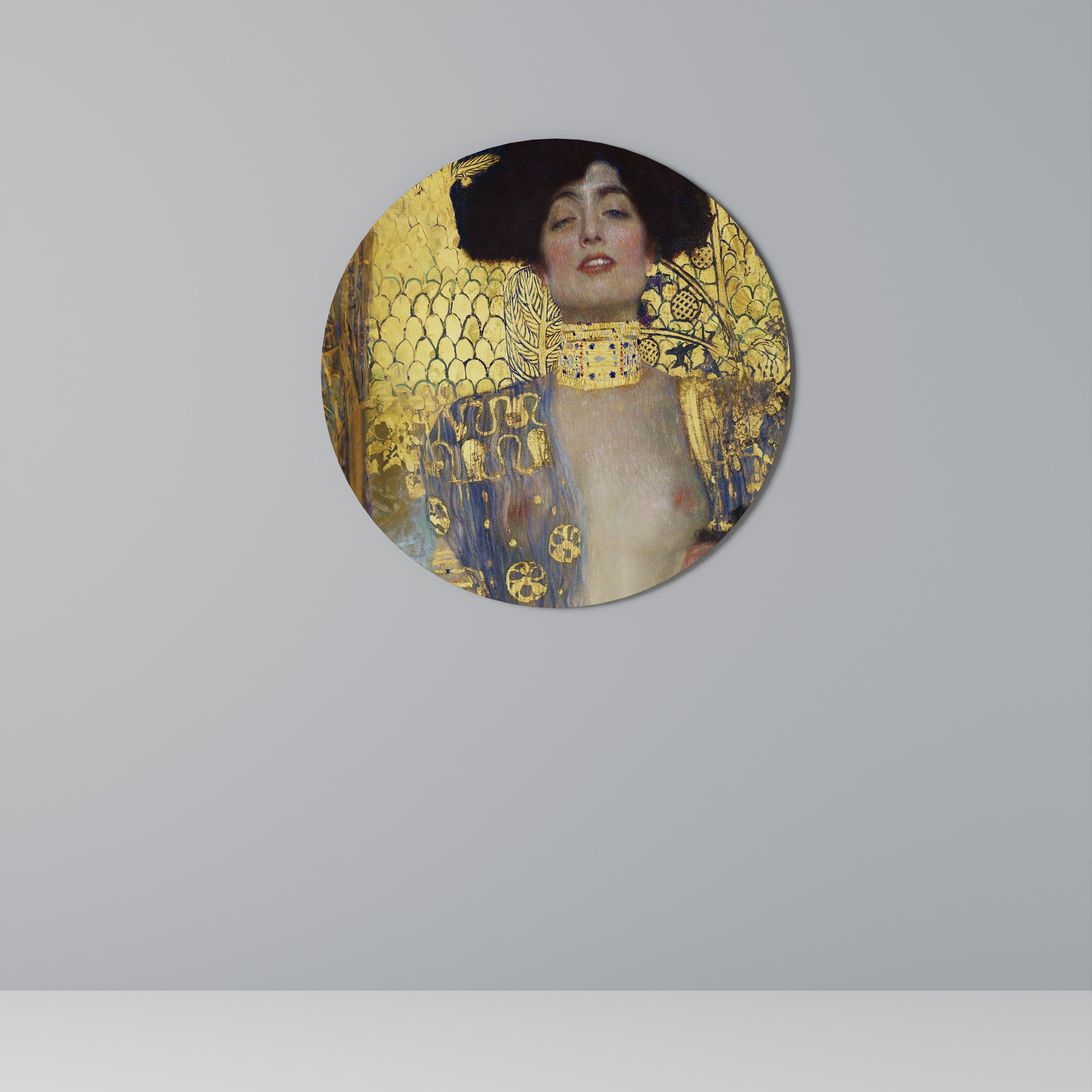Runde Wandkunst von JUDITH &amp; HOLOFERNES