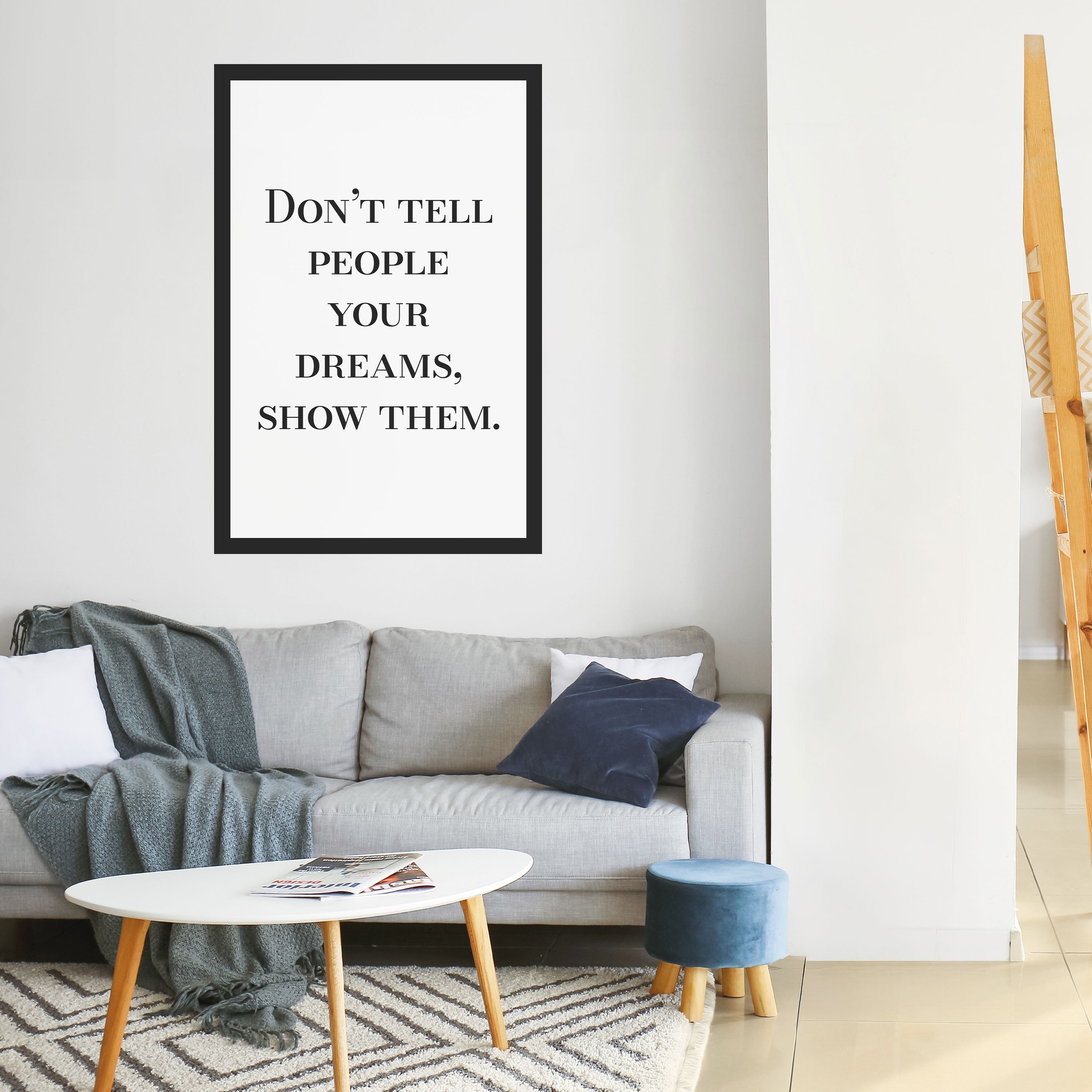 DREAMS IN ACTION Vertikales Poster zum Abziehen und Aufkleben