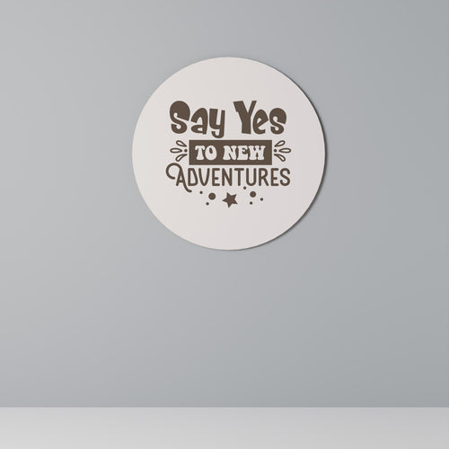 ADVENTURE AWAITS YOU Runde Wanddekoration Ø 69 cm
