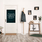 DECISIONS IN MOMENTS Selbstklebendes Poster - Hochformat