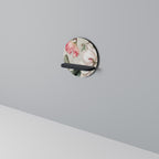 FLORAL GRACE Rundes Kunstregal in Schwarz