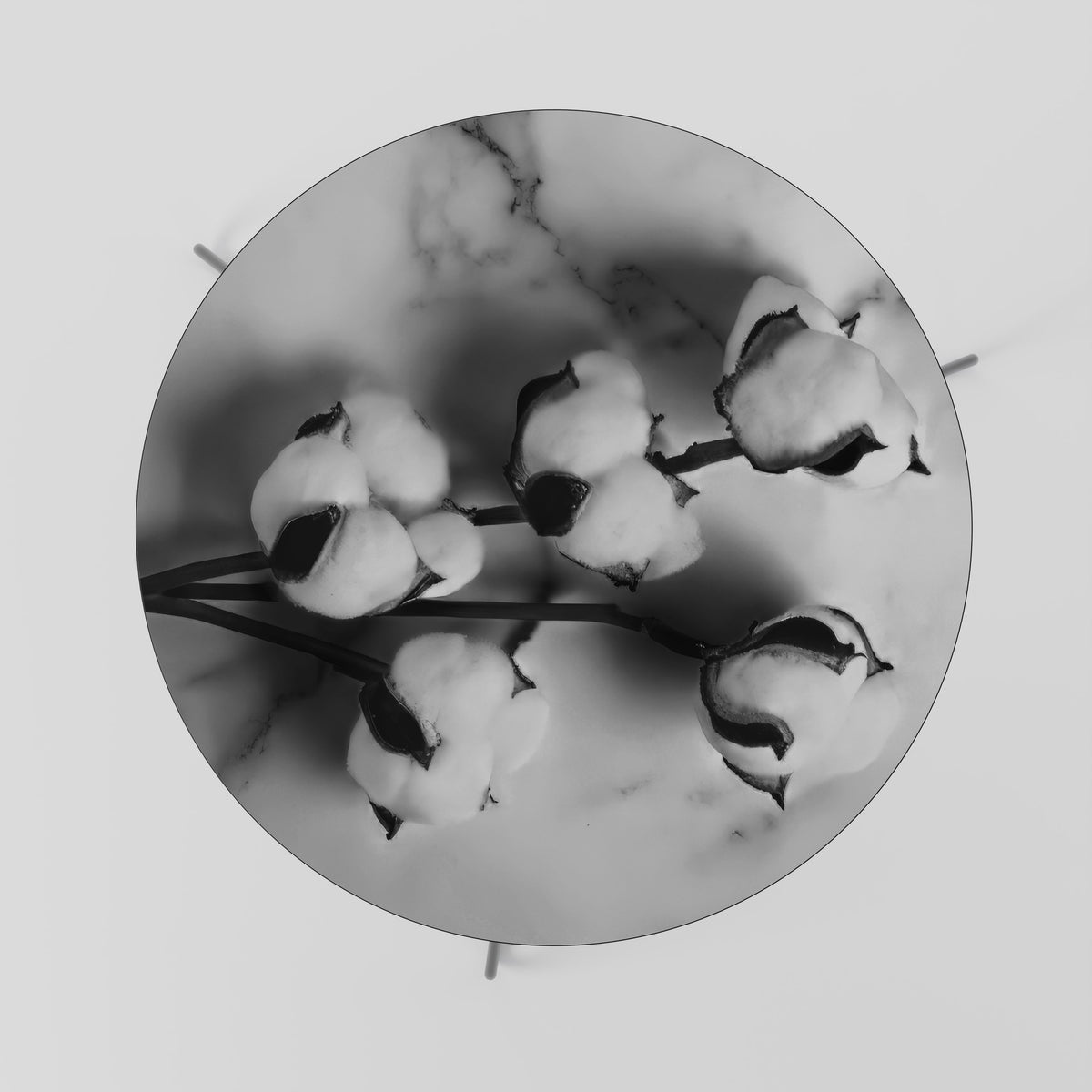 MONOCHROME COTTON DREAMS Couchtisch