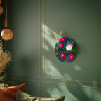 SPRING THOUGHTS Ovales Kunstregal in Schwarz