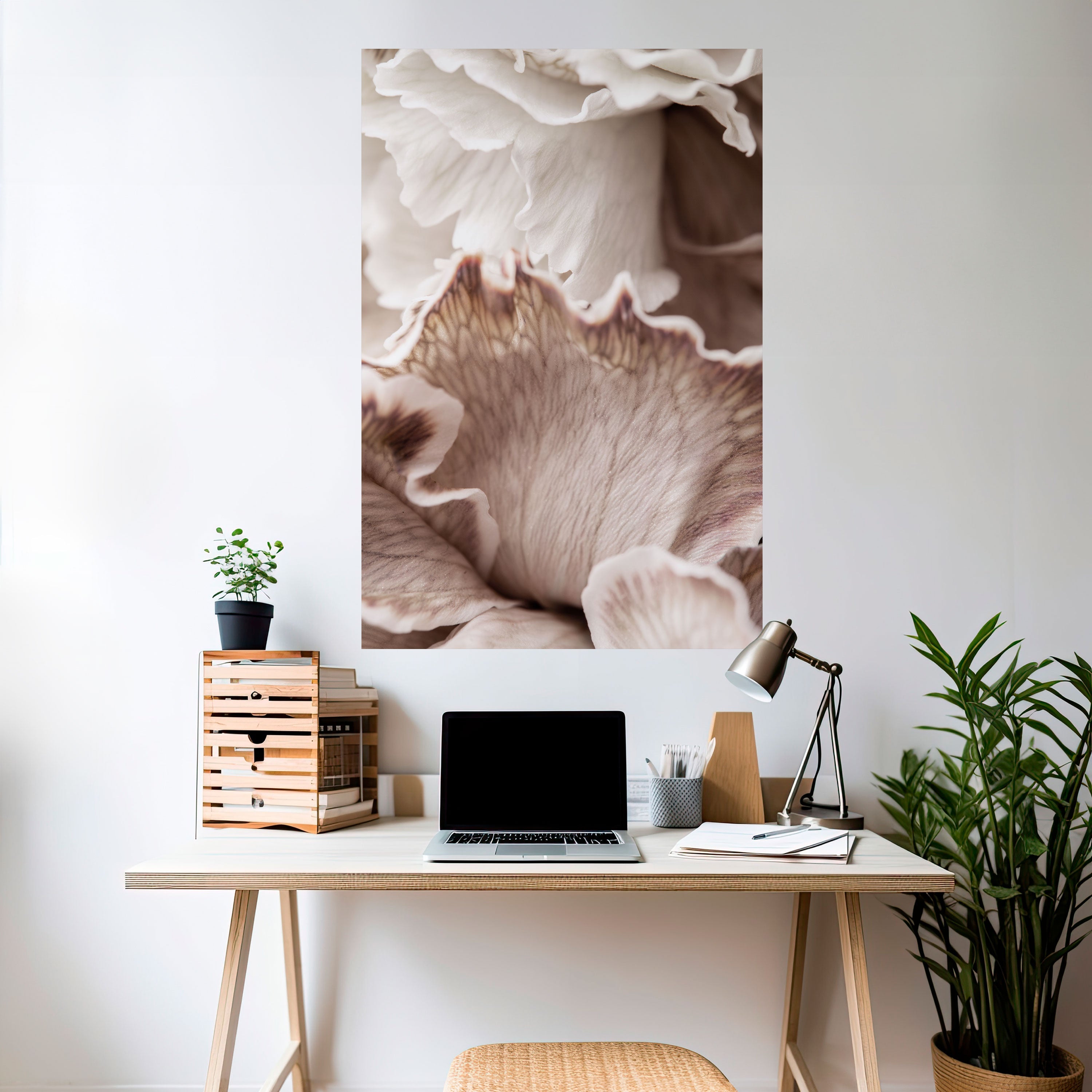 SURREAL BLOOM DANCE Vertikales Poster zum Abziehen und Aufkleben