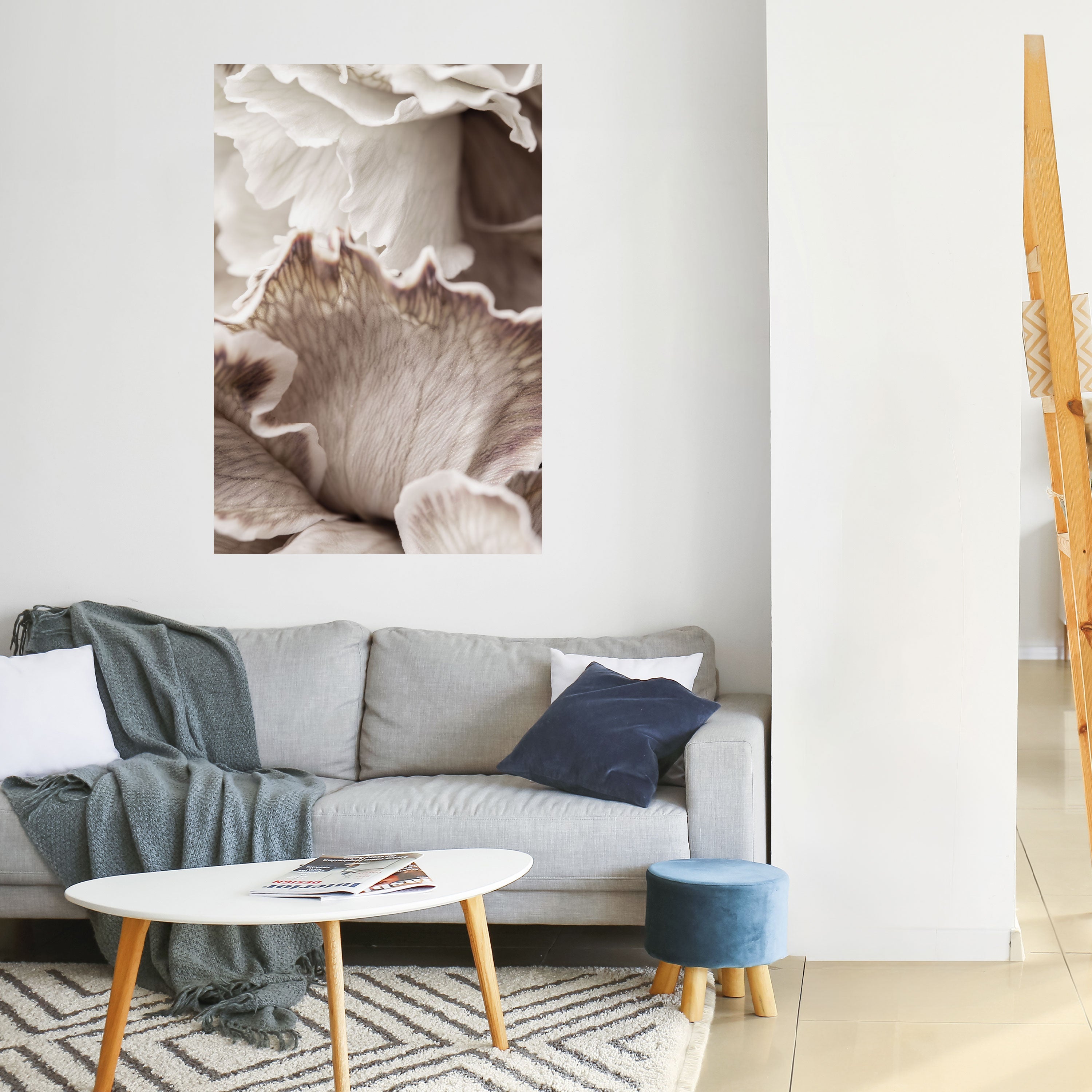 SURREAL BLOOM DANCE Vertikales Poster zum Abziehen und Aufkleben