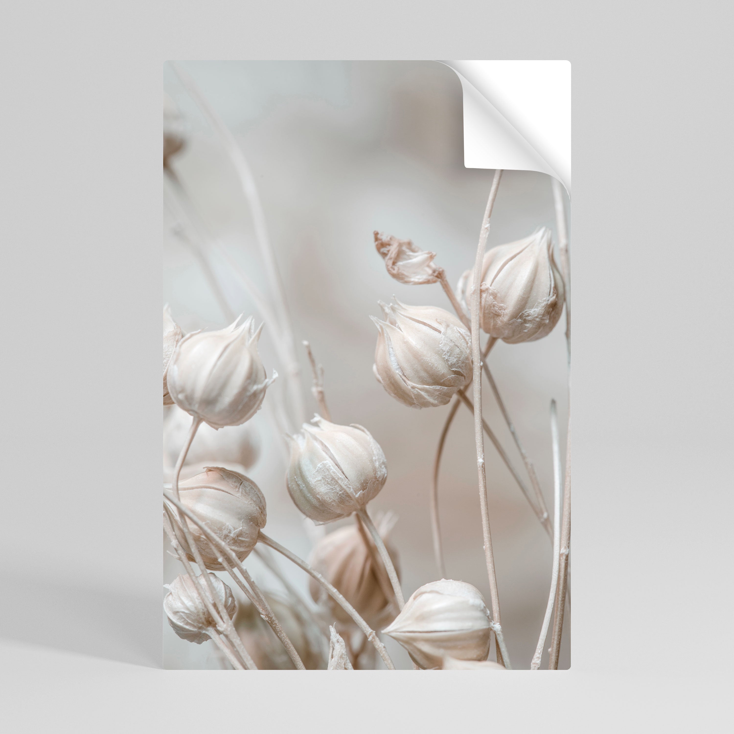 TRANQUIL BLOOMING VISION Vertikales Poster zum Abziehen und Aufkleben