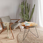 GOLDEN HUE EMBRACE Couchtisch Ø 69 cm