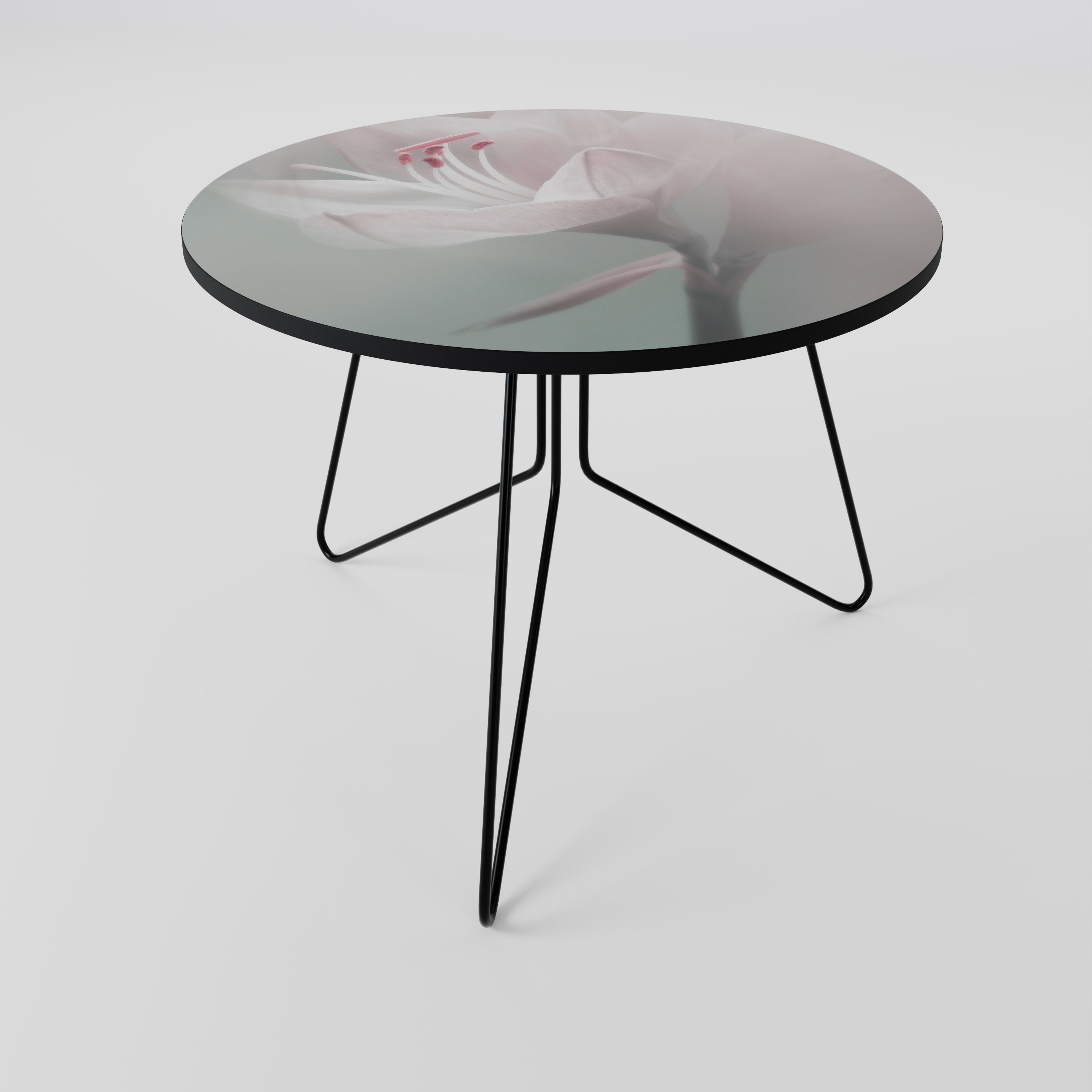 GENTLE LILY Coffee Table 69