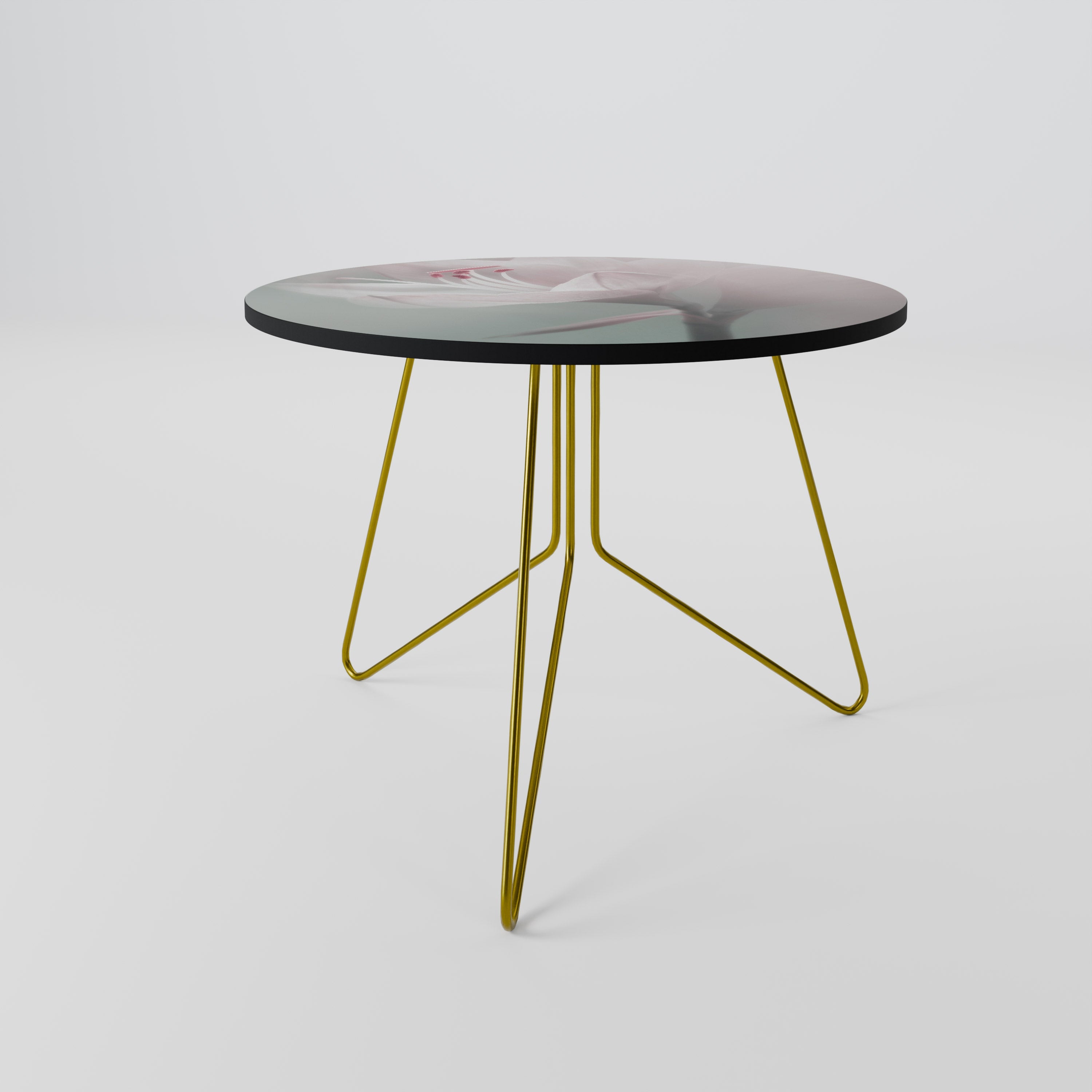 GENTLE LILY Coffee Table 69