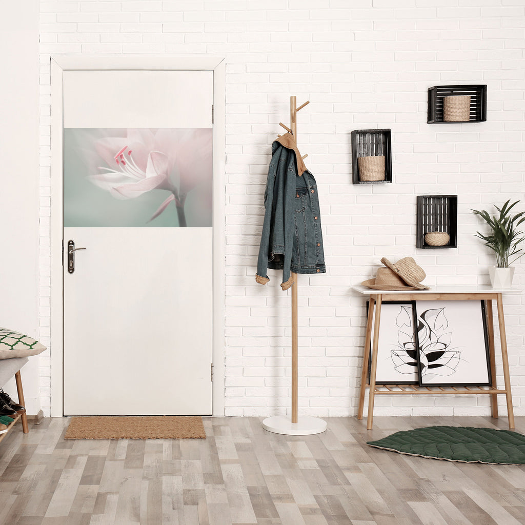 GENTLE LILY Horizontales Poster zum Abziehen und Aufkleben