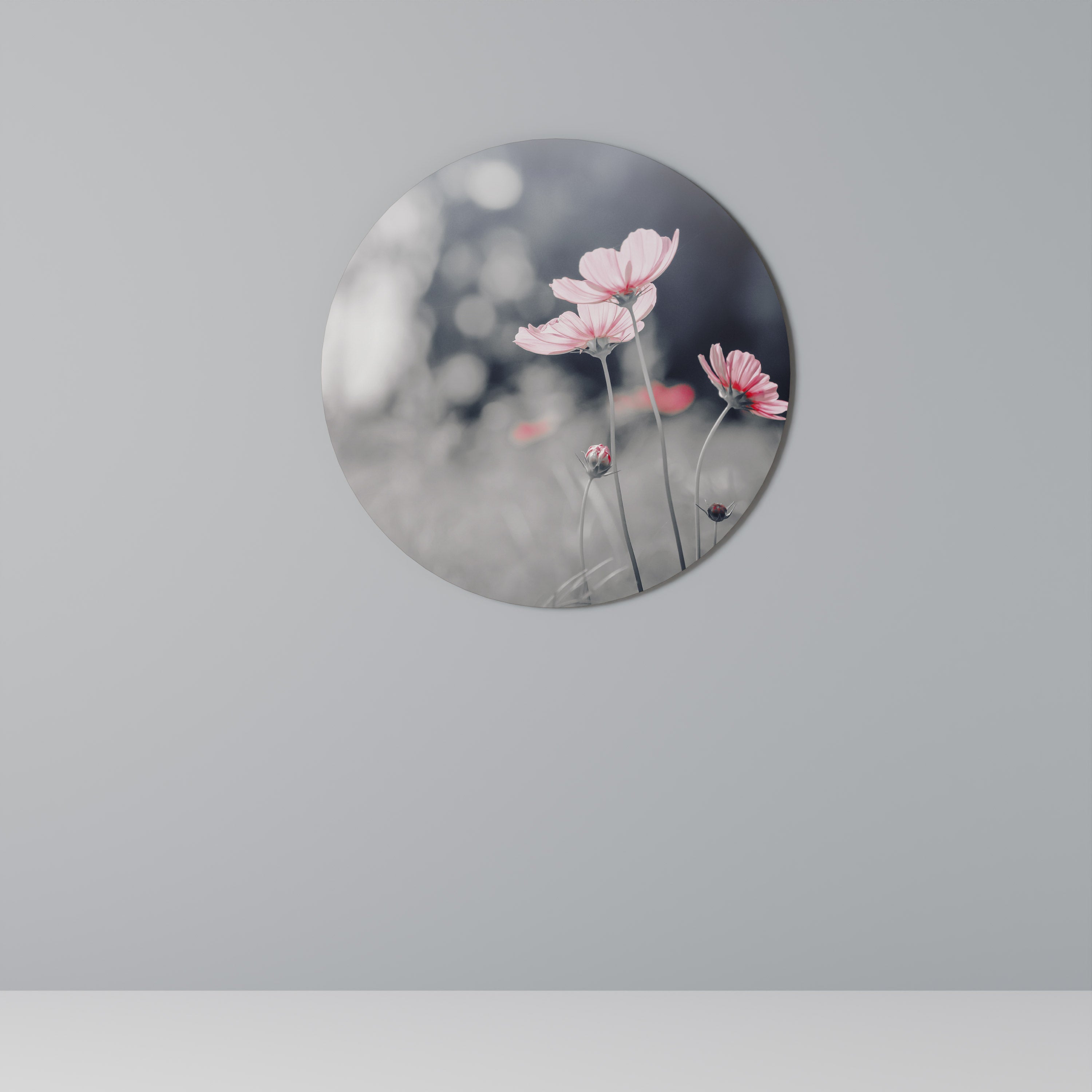 SUBTLE PETAL DANCE Runde Wandkunst