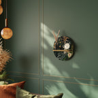 SILENT WILDERNESS Ovales Kunstregal in Eiche-Optik