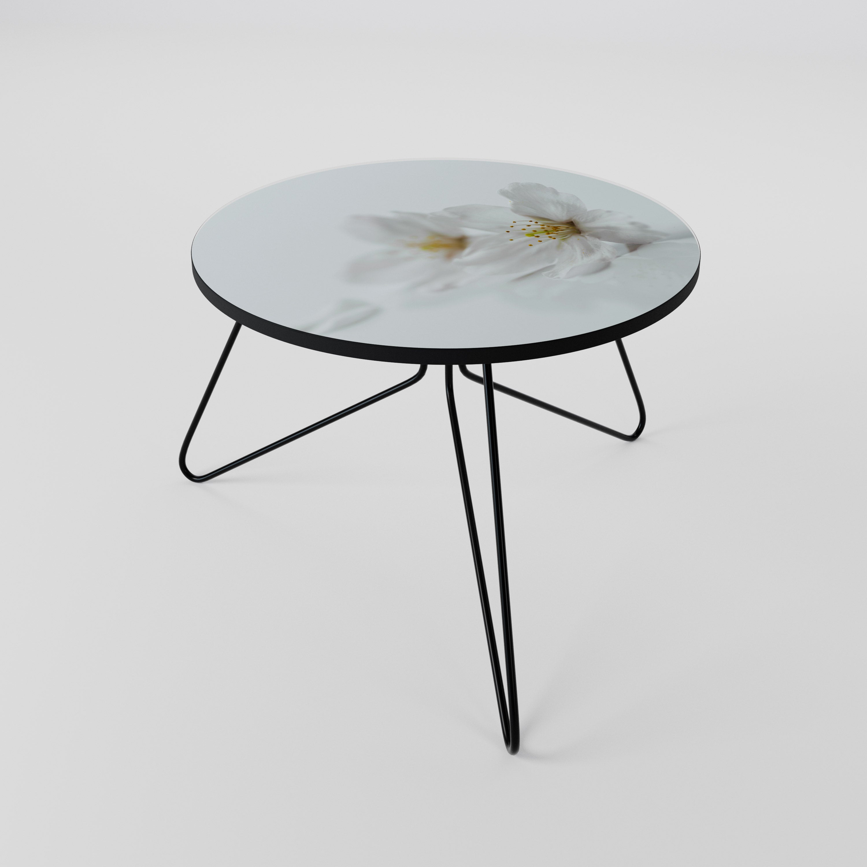FLEETING WHITE PETALS Couchtisch 60