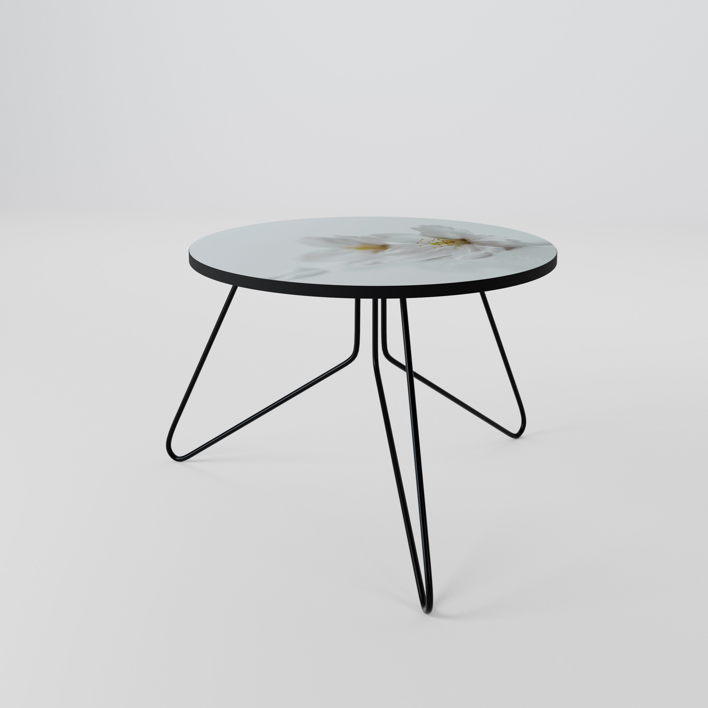 FLEETING WHITE PETALS Couchtisch 60