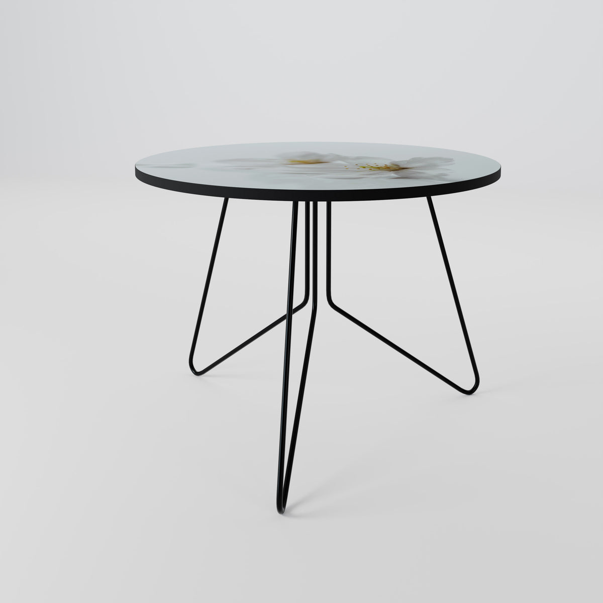 FLEETING WHITE PETALS Couchtisch