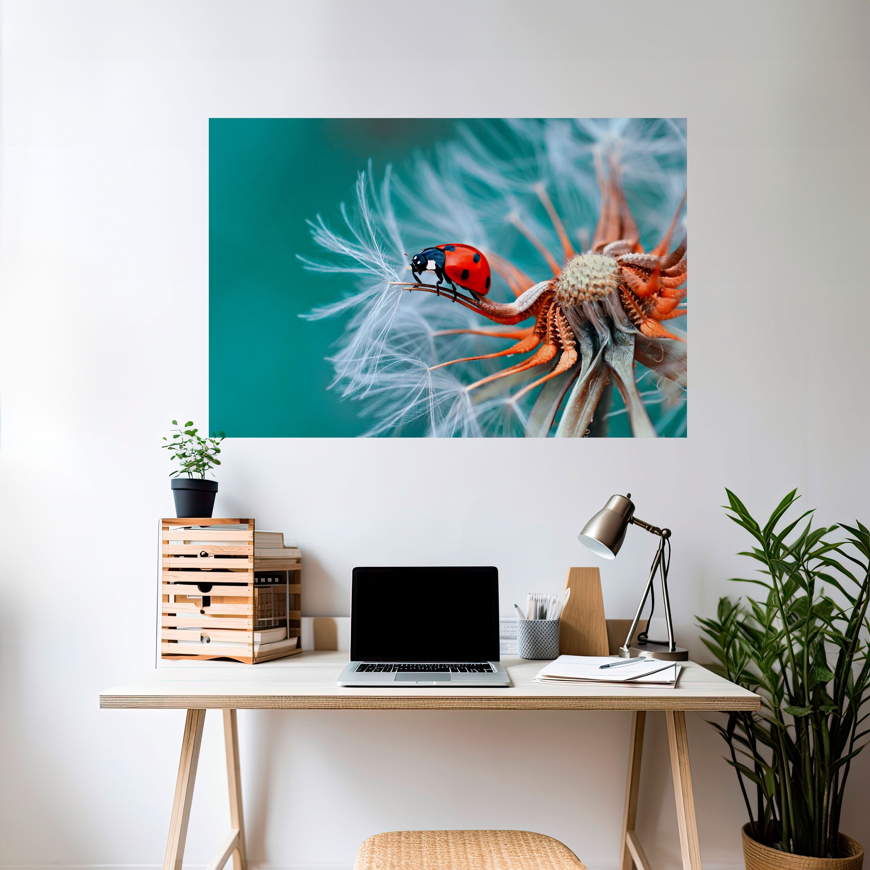 LADYBUG BALANCE Horizontales Poster zum Abziehen und Aufkleben