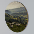 SHEEP IN SERENITY Rundes Wandbild