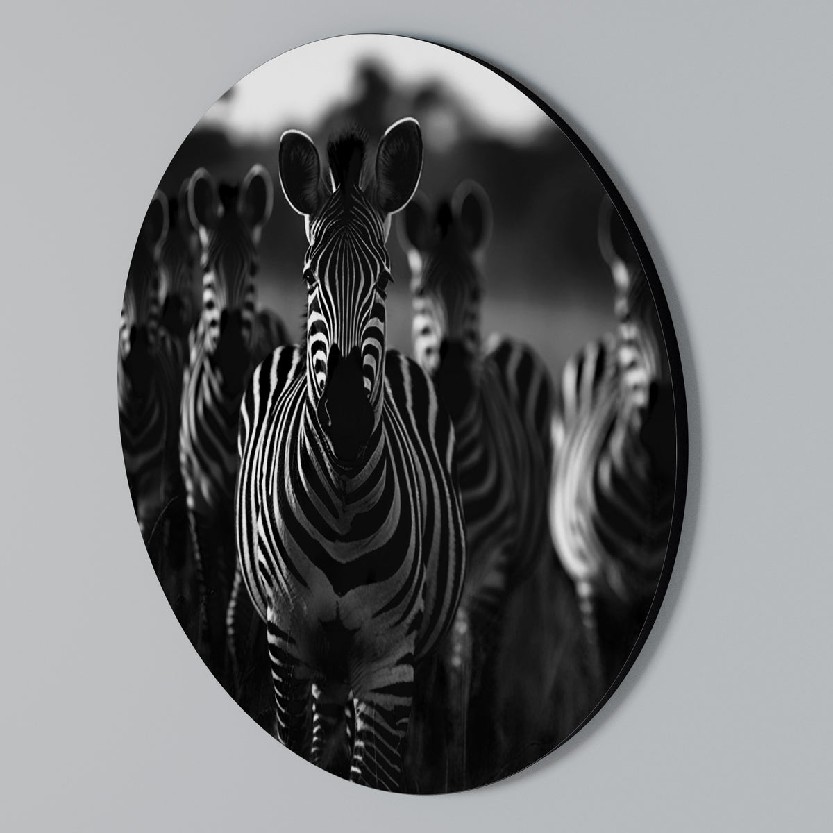 STRIPED SYMPHONY SAGA Round Wall Art