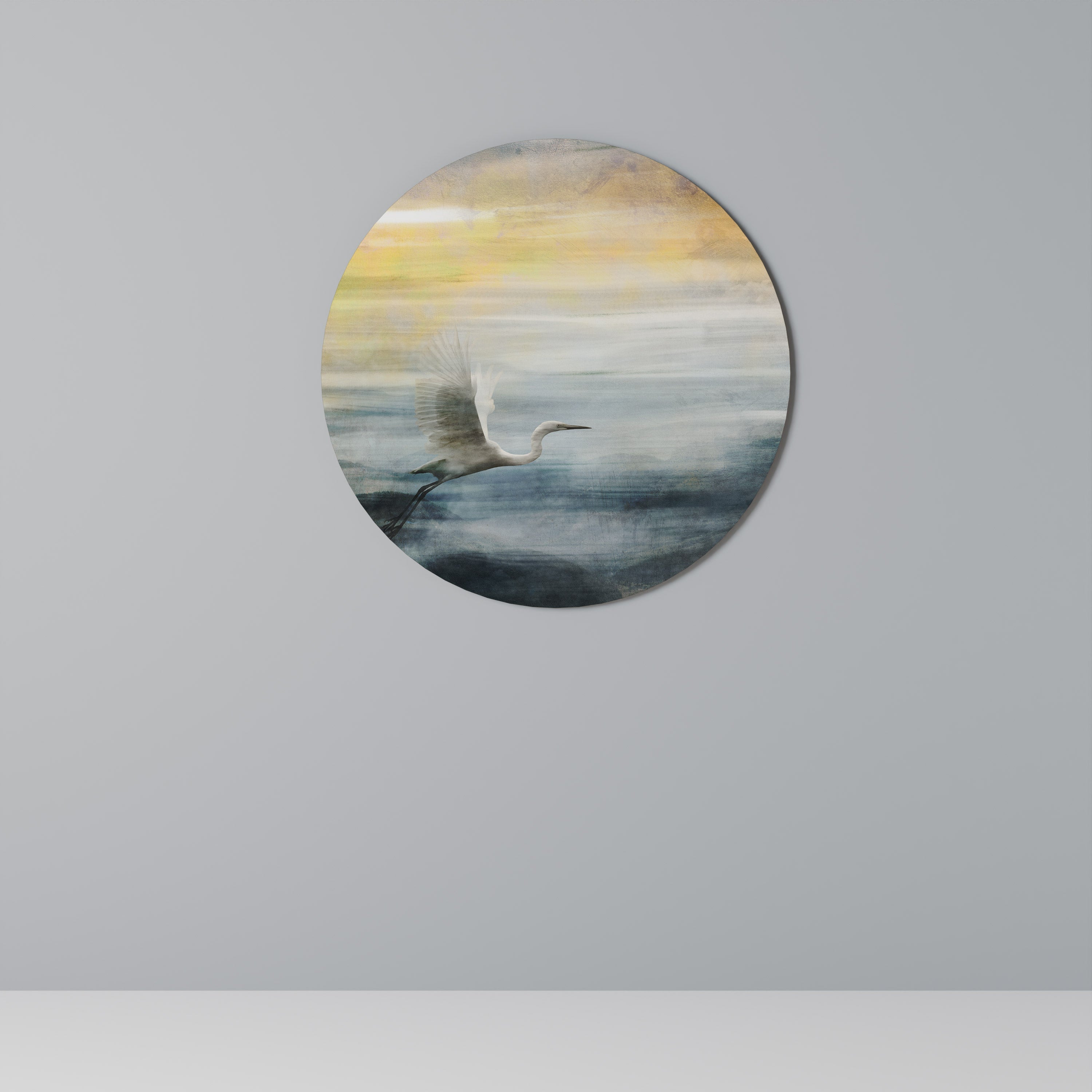 HERON IN FLY Runde Wandkunst
