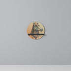 EQUINE SWAGGER Rundes Kunstregal in Schwarz