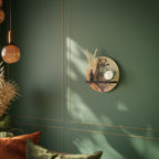 EQUINE SWAGGER Rundes Kunstregal in Schwarz