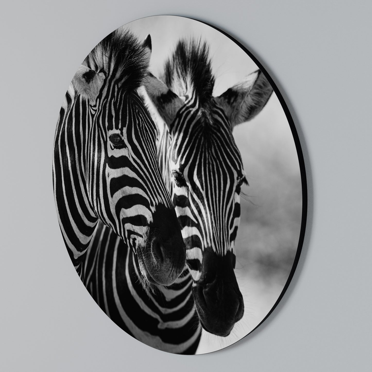 STRIPED SYMPHONY Round Wall Art