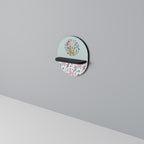 COLORFUL ALPACAS Ovales Kunstregal in Schwarz