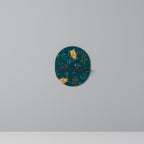 AUTUMN INSECTS Ovales Kunstregal in Schwarz