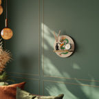 GREEN SKY GUARDIAN Rundes Kunstregal in Eiche-Optik